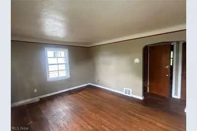 3927 E 153rd Street, Loveland, OH 44128 - Photo 4