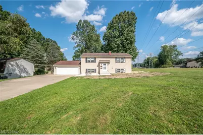 3907 S Schenley Avenue, Youngstown, OH 44511 - Photo 1