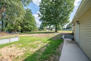 3907 S Schenley Ave, Youngstown, OH 44511 - Photo 36