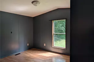 983 Wainwright Road SE, New Philadelphia, OH 44663 - Photo 12