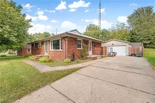 344 Rice Ave NE, Canton, OH 44704 - Photo 2