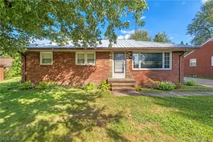 344 Rice Ave NE, Canton, OH 44704 - Photo 1