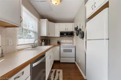 1206 W Maple Street, North Canton, OH 44720 - Photo 10