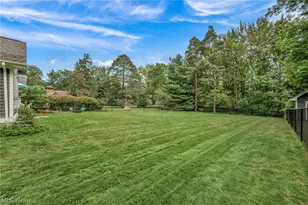 9773 Broadway Dr, Chagrin Falls, OH 44023 - Photo 44