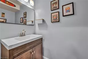 9773 Broadway Dr, Chagrin Falls, OH 44023 - Photo 40