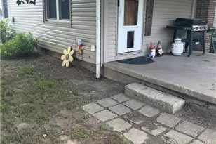303 Wertz St, Dalton, OH 44618 - Photo 4