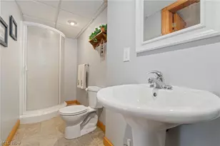 82 Whitefriars Dr, Akron, OH 44319 - Photo 38