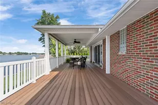 82 Whitefriars Dr, Akron, OH 44319 - Photo 14