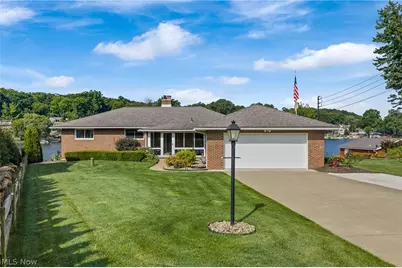 82 Whitefriars Drive, Akron, OH 44319 - Photo 2