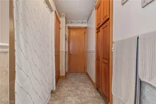 82 Whitefriars Dr, Akron, OH 44319 - Photo 32