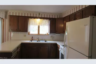 6841 Navarre Road SW, Massillon, OH 44646 - Photo 12