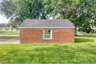 539 Figueroa Place SE, Canton, OH 44707 - Photo 32