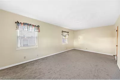 500 Carver Street NW, Massillon, OH 44647 - Photo 2