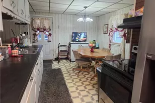 1935 E 44th St, Ashtabula, OH 44004 - Photo 4