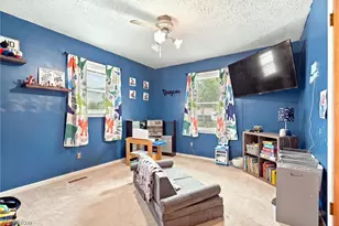 1613 Country Club Ave, Youngstown, OH 44514 - Photo 10