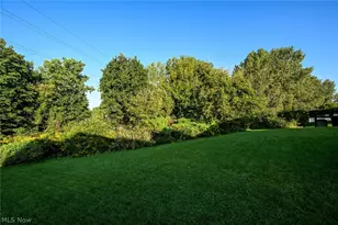 2156 Thornbury Ln, Akron, OH 44319 - Photo 36