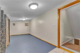 1547 49th St, Canton, OH 44709 - Photo 8