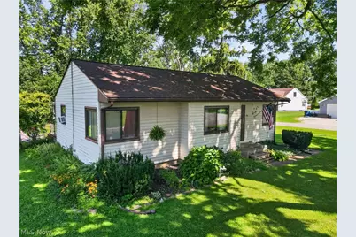 306 Everett Street, Grand River, OH 44045 - Photo 2