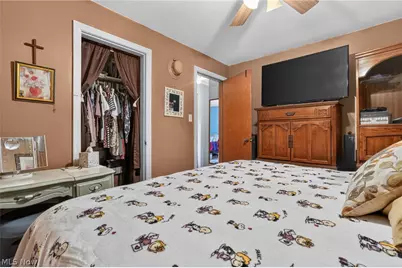 306 Everett Street, Grand River, OH 44045 - Photo 14