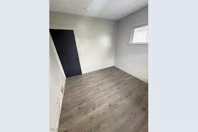 9529 Mount Auburn Avenue #UP, Loveland, OH 44104 - Photo 2