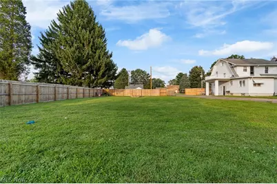 3323 Cleveland Avenue S, Canton, OH 44707 - Photo 28