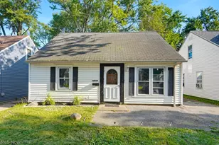18614 Homeway Rd, Loveland, OH 44135 - Photo 1