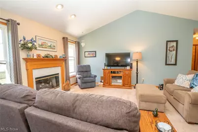 2316 Mount Pleasant Street NE, Canton, OH 44721 - Photo 8