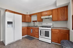 1112 Danforth Rd, Akron, OH 44312 - Photo 8