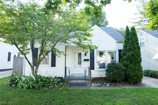 1217 Gorge Blvd, Akron, OH 44310 - Photo 1