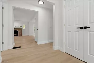 6097 Reno Dr, Louisville, OH 44641 - Photo 32