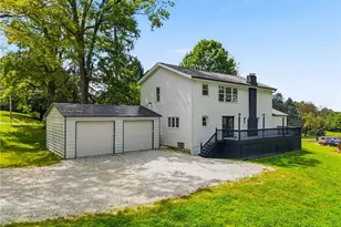 6097 Reno Dr, Louisville, OH 44641 - Photo 6
