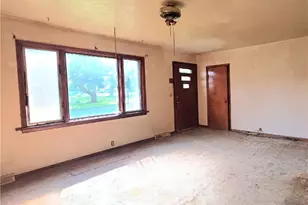 6118 Gladys Ave, Elyria, OH 44035 - Photo 8