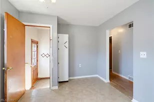 2852 Linwood Rd, Akron, OH 44312 - Photo 10