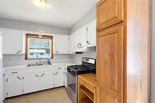 2852 Linwood Rd, Akron, OH 44312 - Photo 8