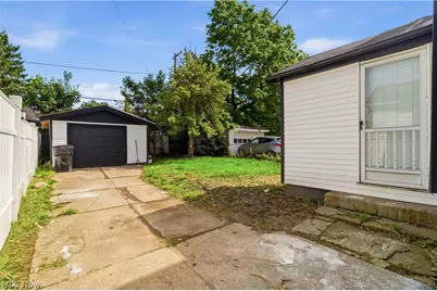 18815 Arrowhead Avenue, Loveland, OH 44119 - Photo 28