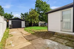 18815 Arrowhead Ave, Loveland, OH 44119 - Photo 28