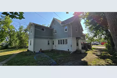 1518 Middle Avenue, Elyria, OH 44035 - Photo 6