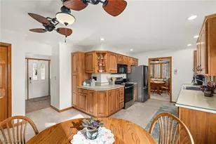 843 Wildwood Dr, Willard, OH 44890 - Photo 6