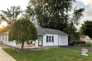 921 Norman Ave, Ashtabula, OH 44004 - Photo 2