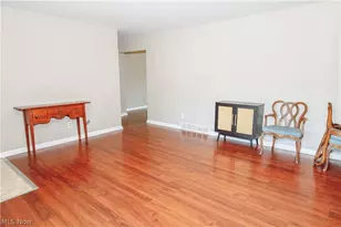 235 Shipherd Cir, Oberlin, OH 44074 - Photo 4