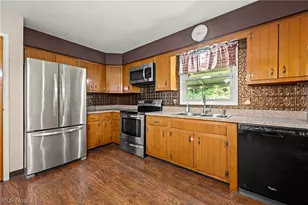 1484 Erie Ave, Akron, OH 44312 - Photo 4