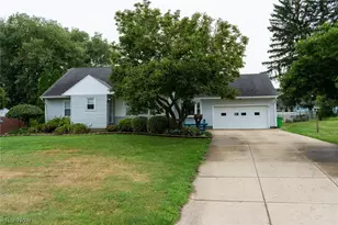 1454 Hagey Dr, Barberton, OH 44203 - Photo 1
