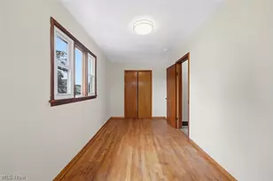 18206 Harland Ave, Loveland, OH 44119 - Photo 12