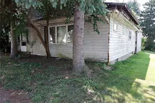 210 Union Ave, Dover, OH 44622 - Photo 2