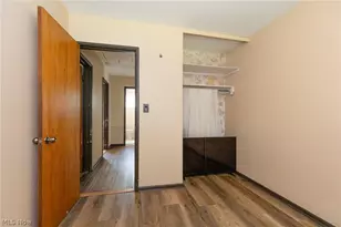 1687 Delia Ave, Akron, OH 44320 - Photo 20