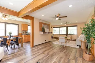 1687 Delia Ave, Akron, OH 44320 - Photo 4