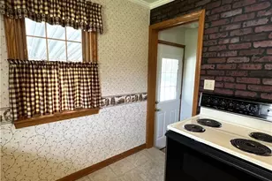 506 W Main St, East Palestine, OH 44413 - Photo 10