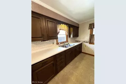 506 W Main Street, East Palestine, OH 44413 - Photo 8
