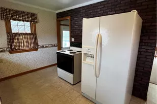 506 W Main St, East Palestine, OH 44413 - Photo 12