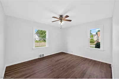 401 E 288th Street, Willowick, OH 44095 - Photo 20